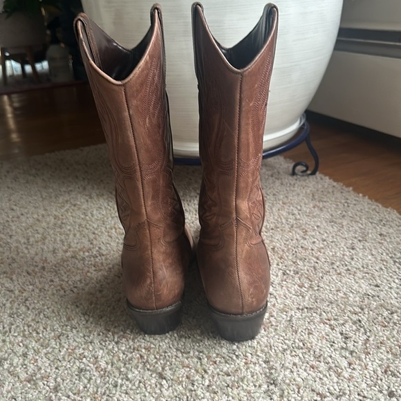 Matisse - Picture 4 of 6